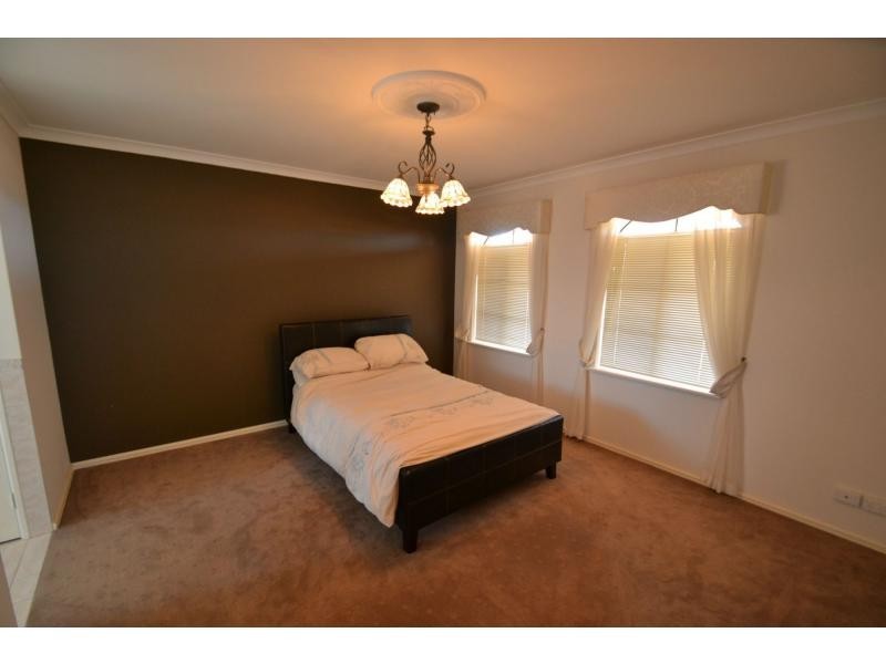 5 Selby Court, Mindarie WA 6030