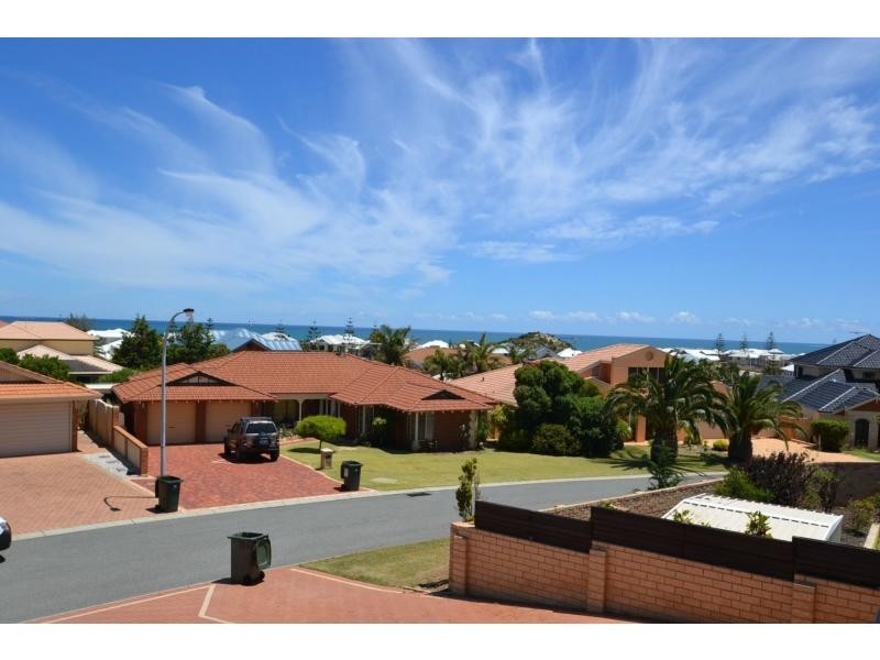 5 Selby Court, Mindarie WA 6030