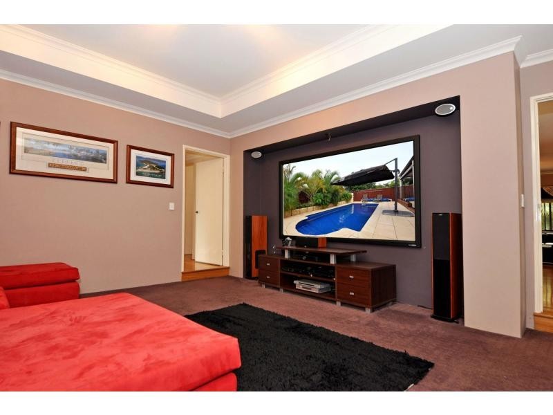 276 Ocean Drive, Quinns Rocks WA 6030