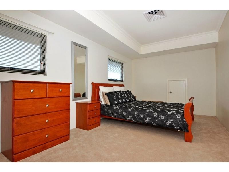 276 Ocean Drive, Quinns Rocks WA 6030