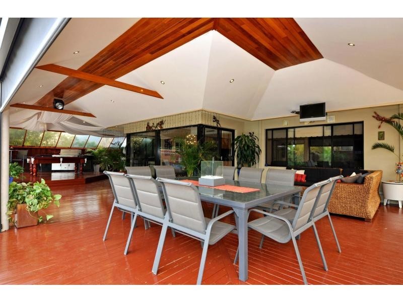 276 Ocean Drive, Quinns Rocks WA 6030