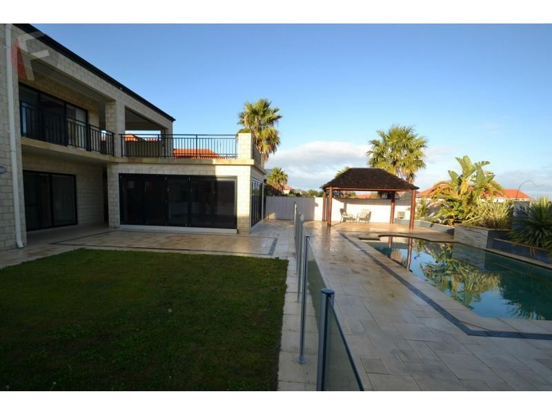 20 Dartmouth Circle, Quinns Rocks WA 6030