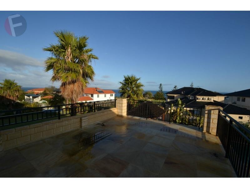 20 Dartmouth Circle, Quinns Rocks WA 6030