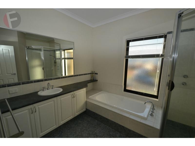 20 Dartmouth Circle, Quinns Rocks WA 6030