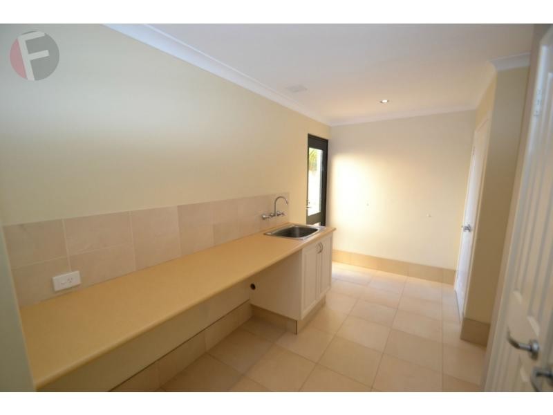 20 Dartmouth Circle, Quinns Rocks WA 6030