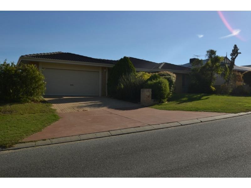 10 Earlsferry Green, Kinross WA 6028