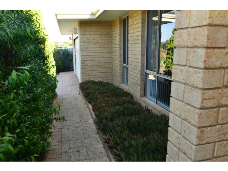 10 Earlsferry Green, Kinross WA 6028