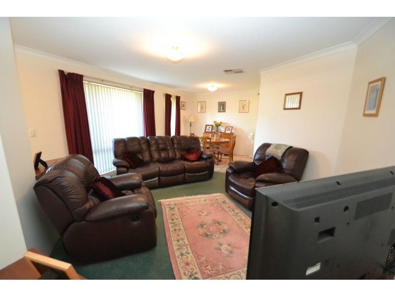 10 Earlsferry Green, Kinross WA 6028