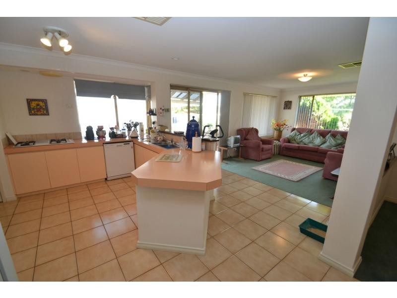 10 Earlsferry Green, Kinross WA 6028