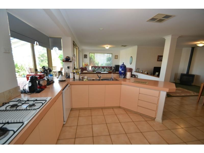 10 Earlsferry Green, Kinross WA 6028