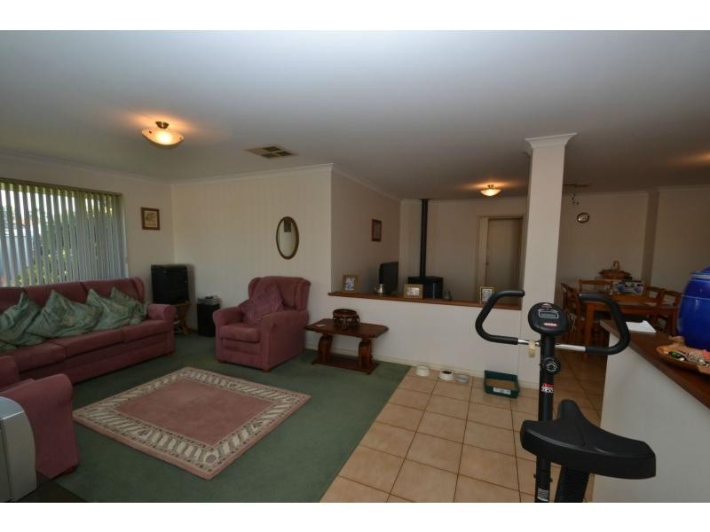 10 Earlsferry Green, Kinross WA 6028