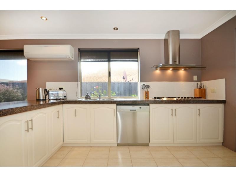 5 Basle Way, Mindarie WA 6030