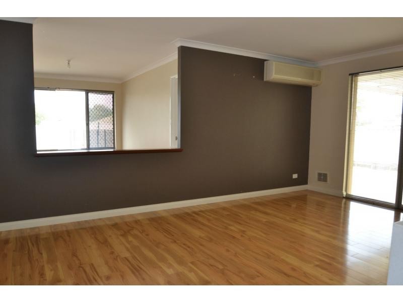 6 Throssell Place, Clarkson WA 6030