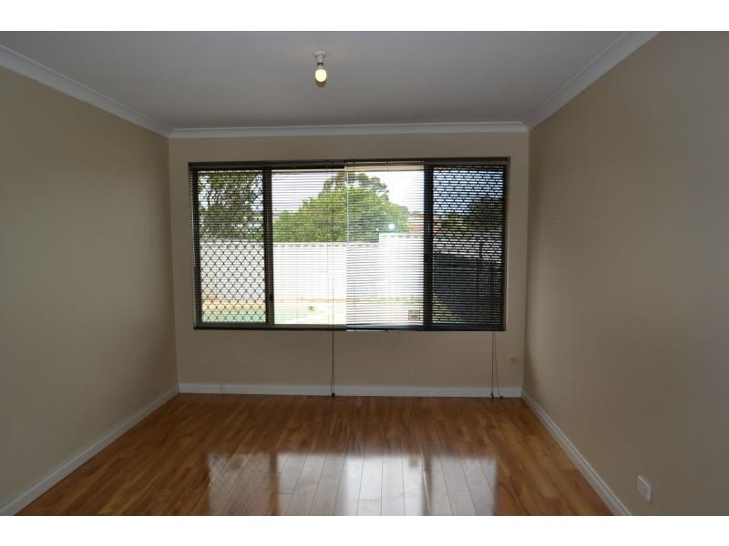 6 Throssell Place, Clarkson WA 6030