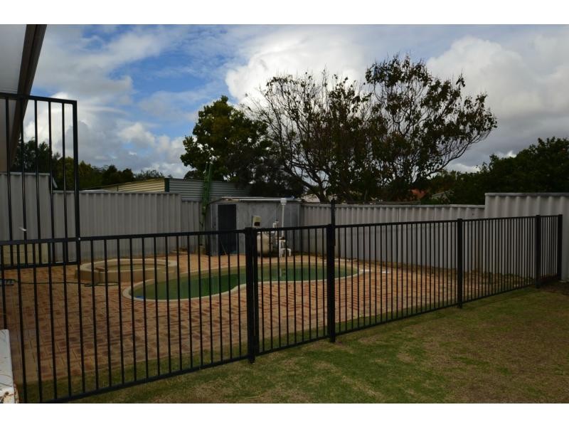 6 Throssell Place, Clarkson WA 6030