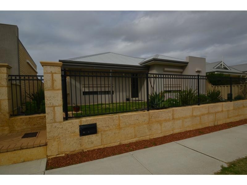 10 Roosky Approach, Ridgewood WA 6030