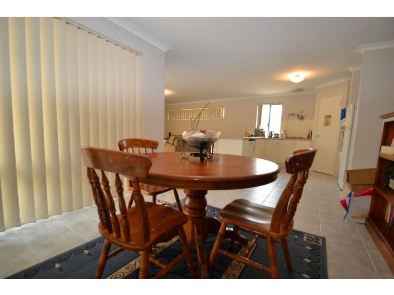 10 Roosky Approach, Ridgewood WA 6030