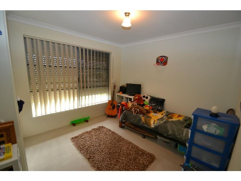 10 Roosky Approach, Ridgewood WA 6030