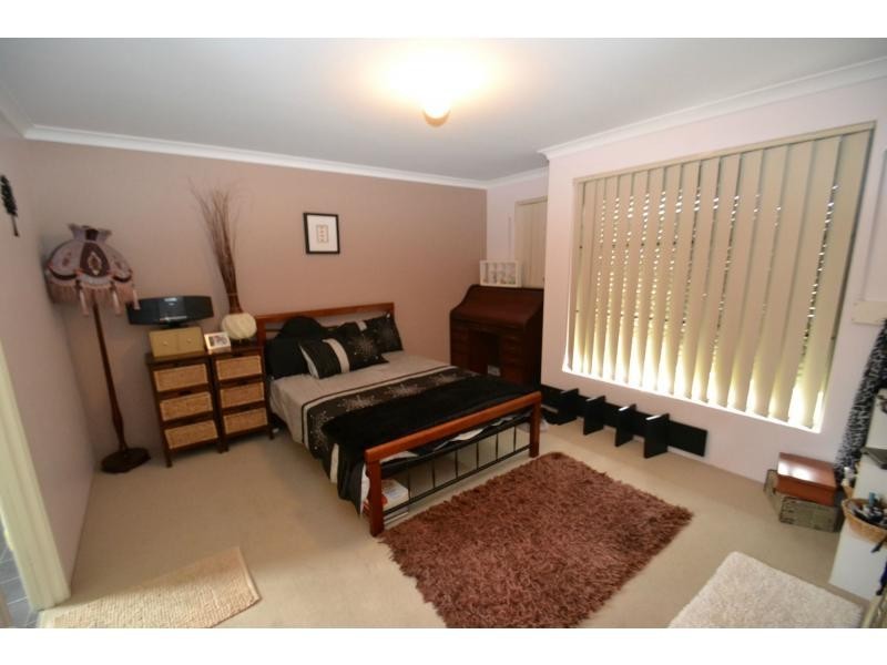 10 Roosky Approach, Ridgewood WA 6030