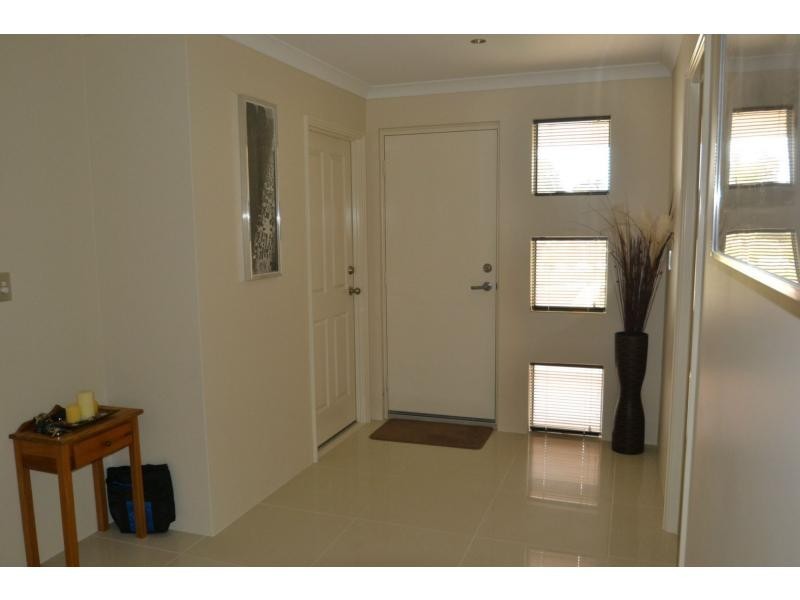 5 Huxleys Trail, Burns Beach WA 6028