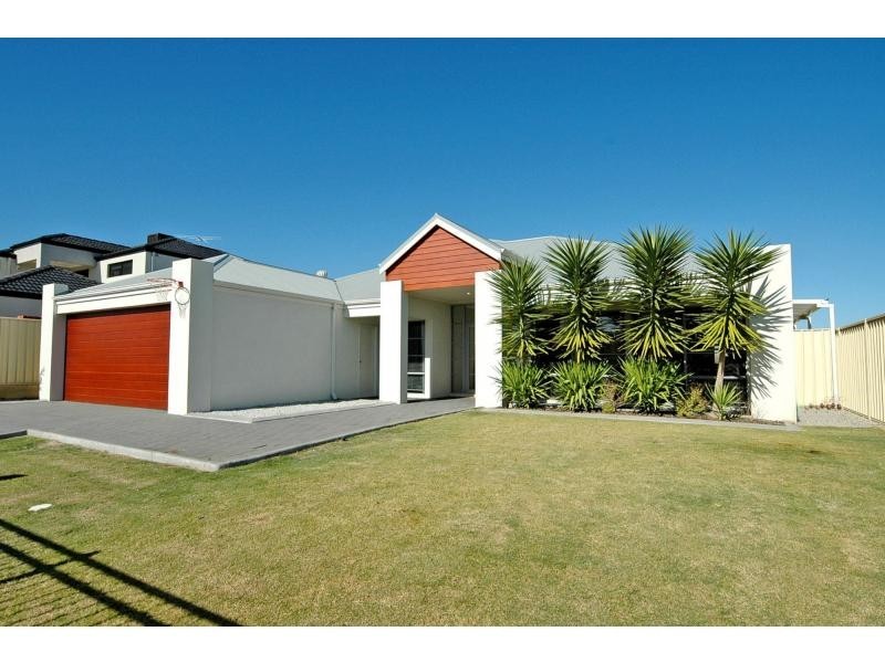 162 Golf Links Drive, Carramar WA 6031