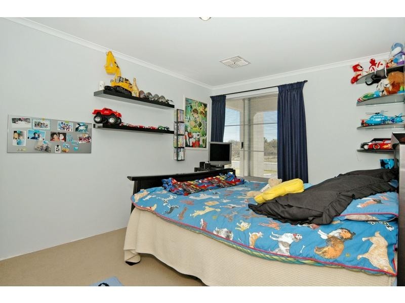 162 Golf Links Drive, Carramar WA 6031