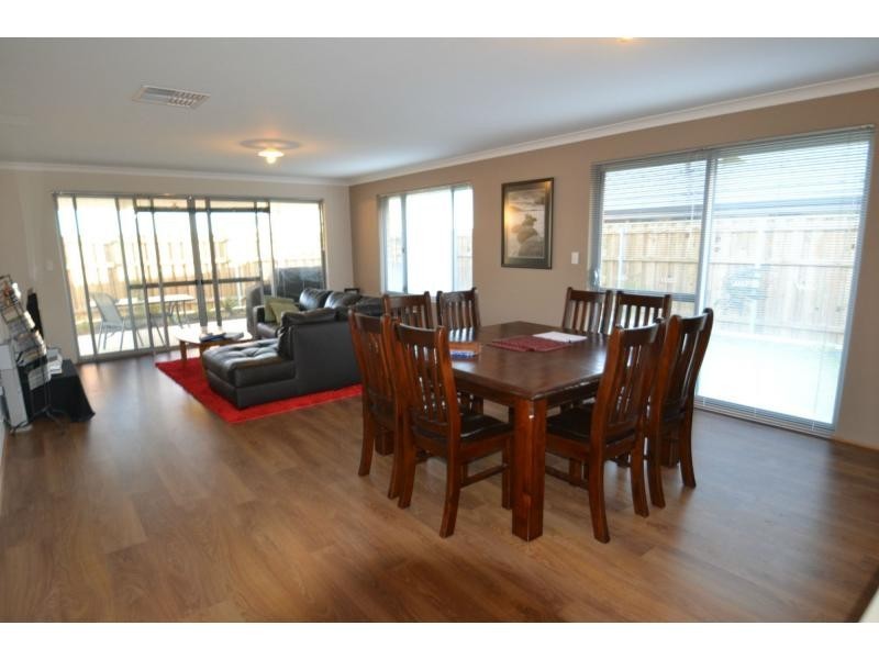 44 Zamia Rise, Yanchep WA 6035