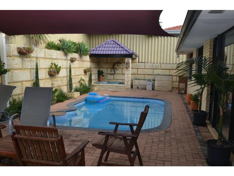 3 Kilmarnock Loop, Kinross WA 6028