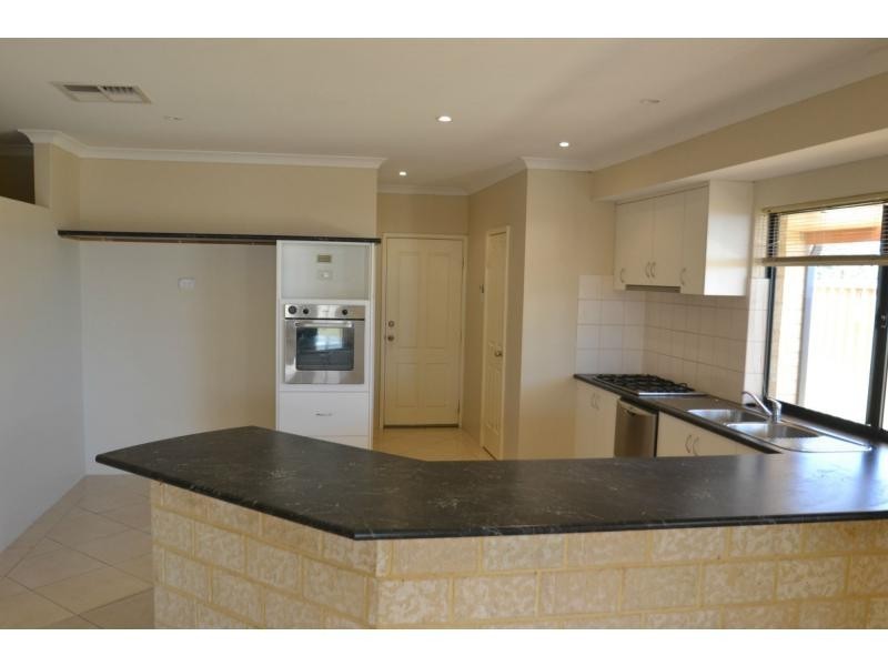 18 Kartner Road, Tapping WA 6065