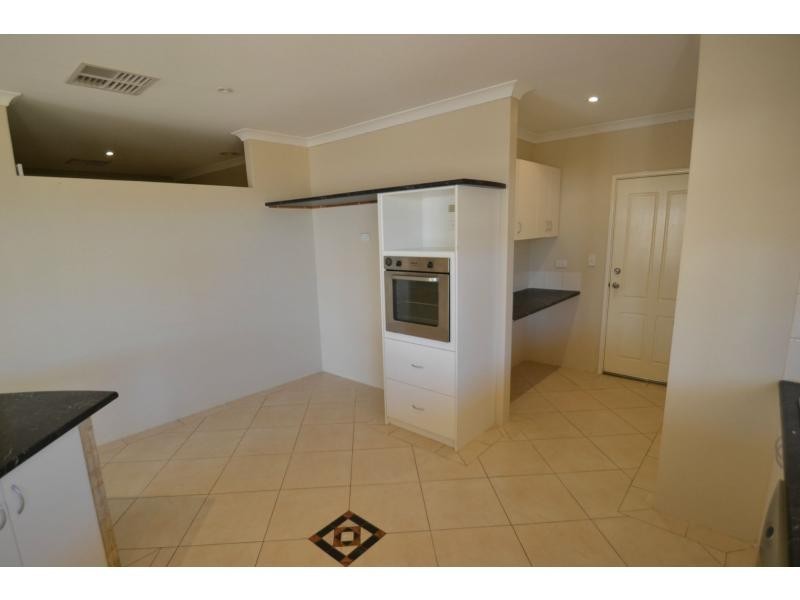 18 Kartner Road, Tapping WA 6065