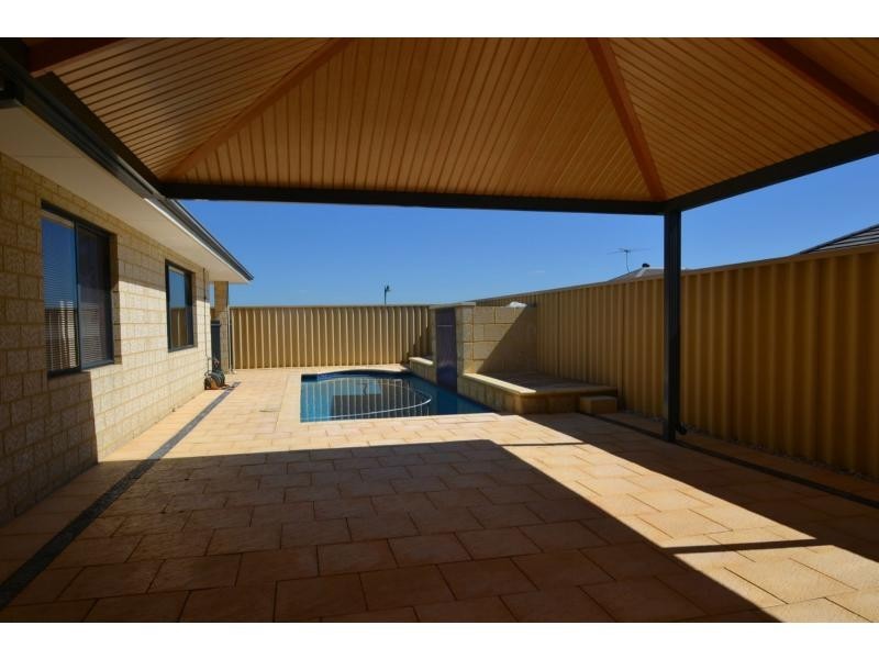 18 Kartner Road, Tapping WA 6065