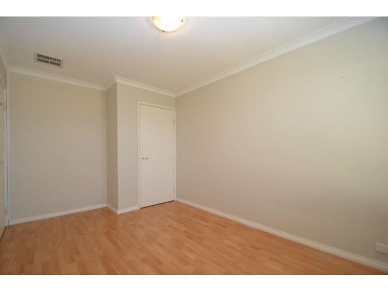 8 Renoir Lane, Currambine WA 6028