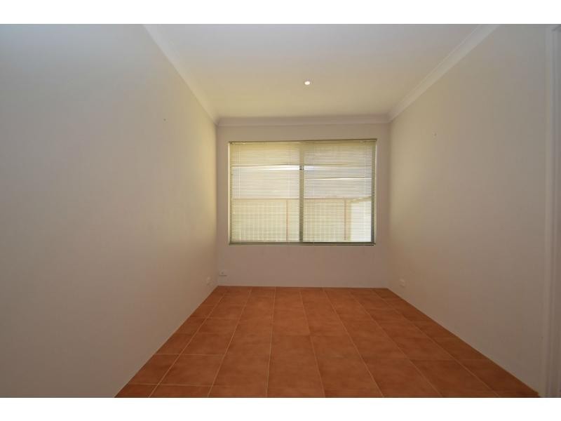 8 Renoir Lane, Currambine WA 6028