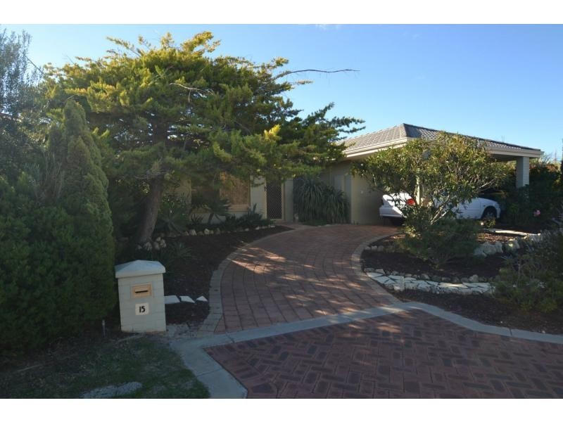 15 Hunn Court, Quinns Rocks WA 6030
