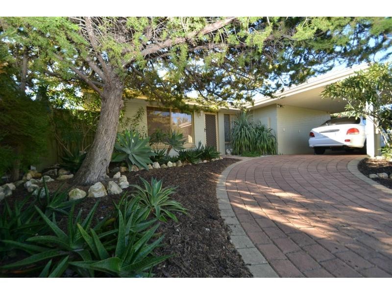 15 Hunn Court, Quinns Rocks WA 6030