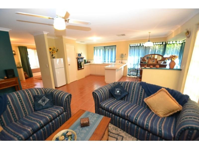 15 Hunn Court, Quinns Rocks WA 6030