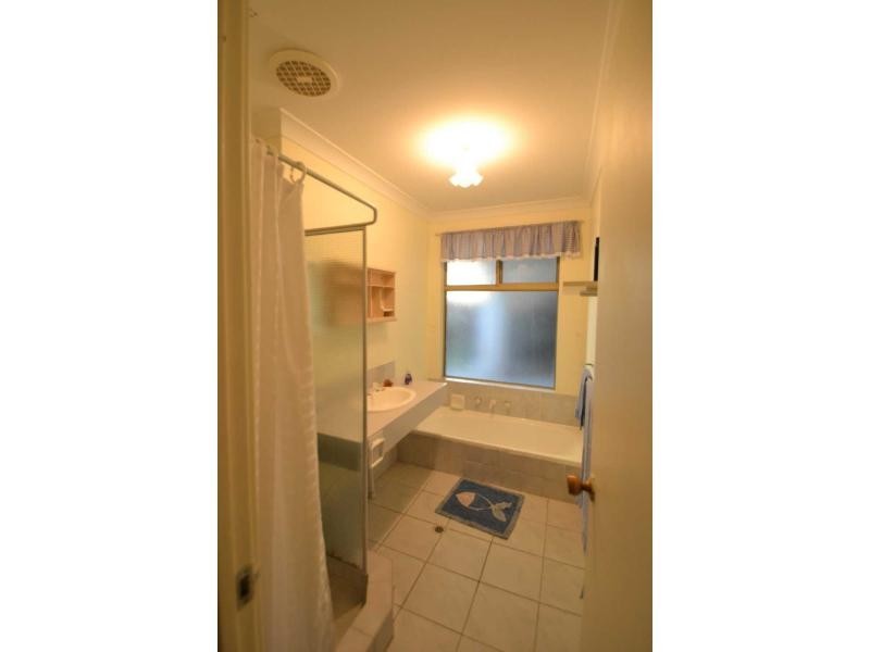 10 Sunningdale Road, Yanchep WA 6035