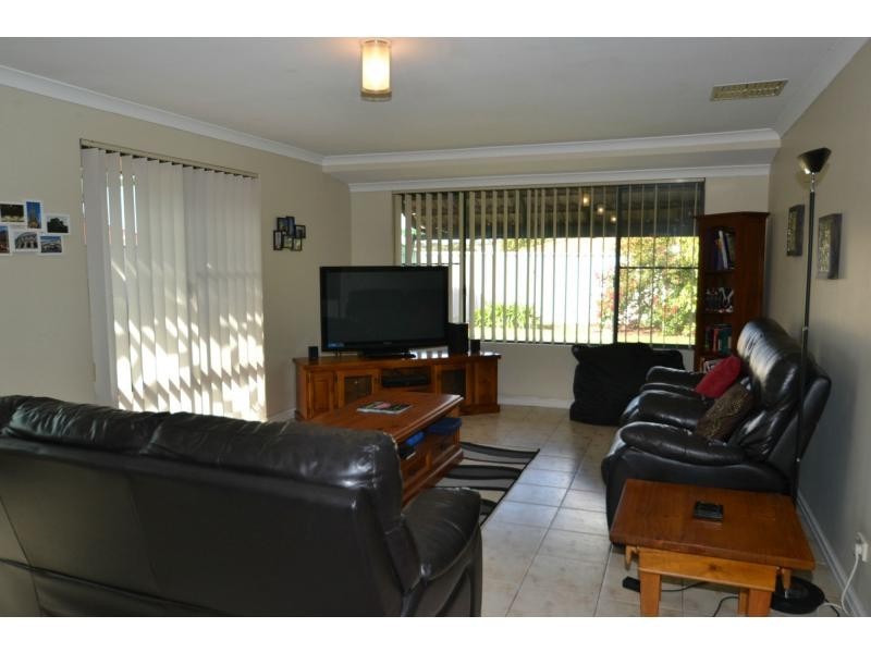8 Arabella Mews, Currambine WA 6028
