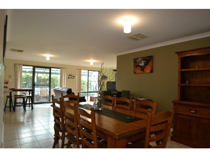 8 Arabella Mews, Currambine WA 6028