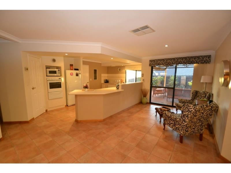 78 Dartmouth Circle, Quinns Rocks WA 6030
