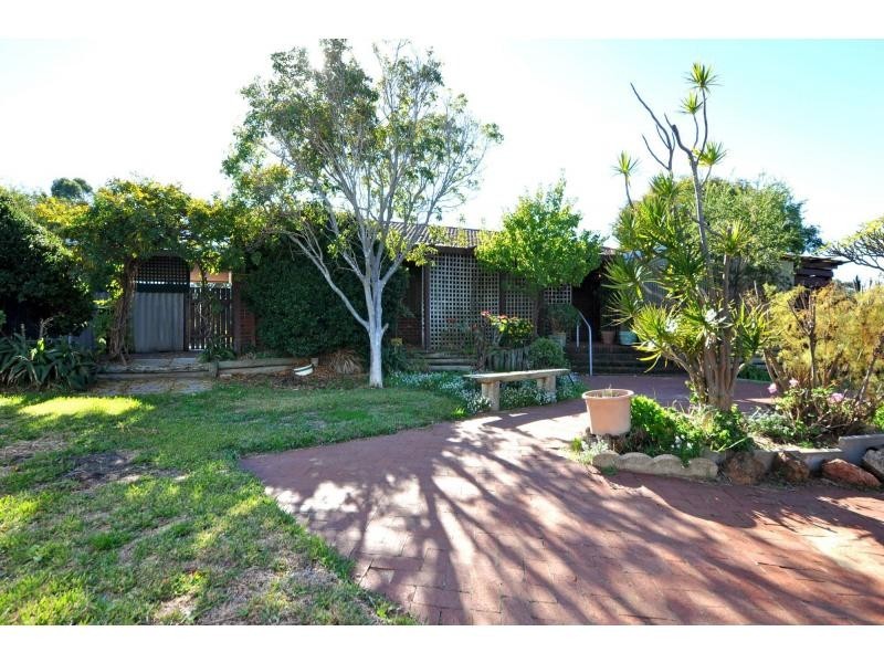 7 Sillmon Way, Duncraig WA 6023