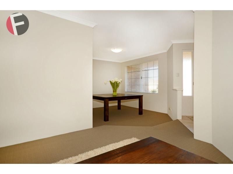 17 Geoff Russell Avenue, Kinross WA 6028