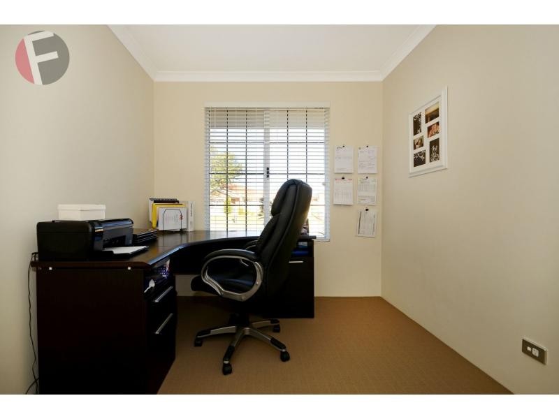 17 Geoff Russell Avenue, Kinross WA 6028