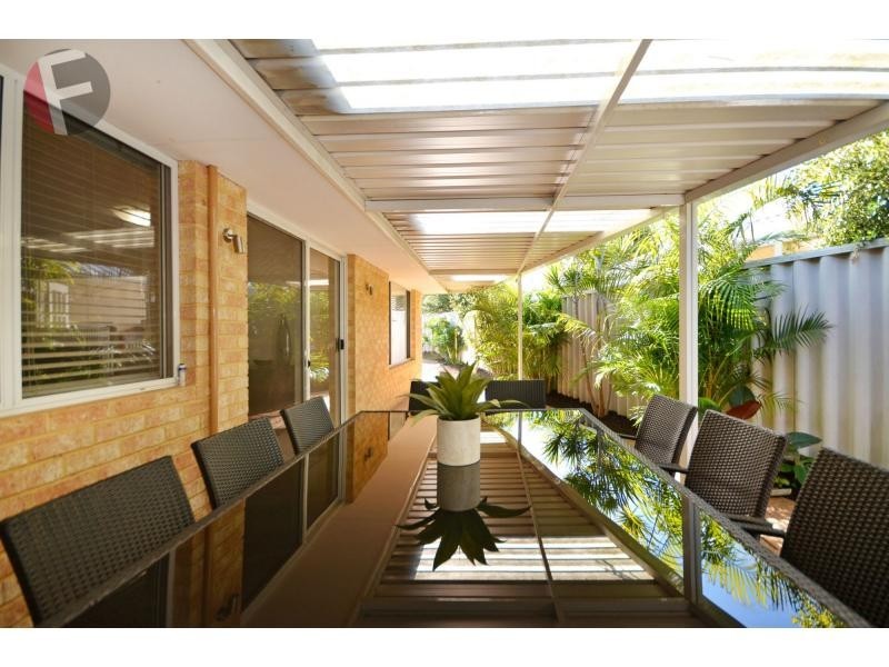 17 Geoff Russell Avenue, Kinross WA 6028