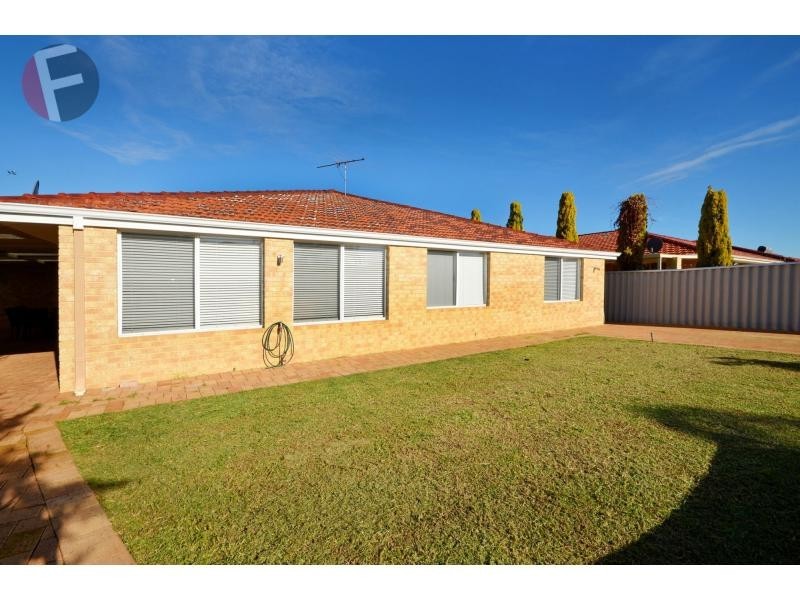 17 Geoff Russell Avenue, Kinross WA 6028