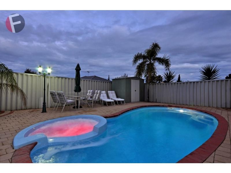 6 Eden Mews, Kinross WA 6028