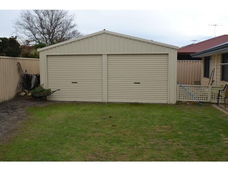 50 Woodbine Loop, Tapping WA 6065