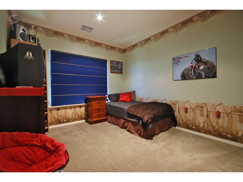 1 Miner Lane, Tapping WA 6065