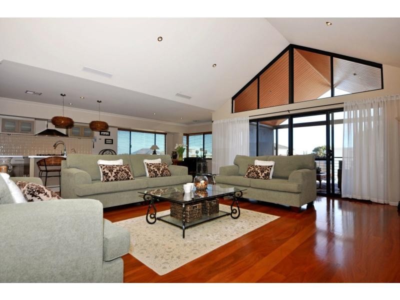 6 Catalina Place, Quinns Rocks WA 6030