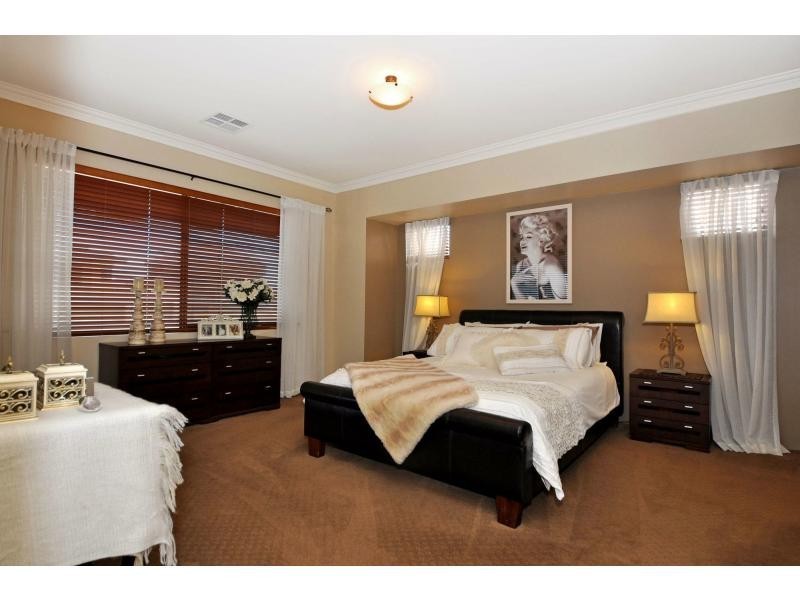 6 Catalina Place, Quinns Rocks WA 6030